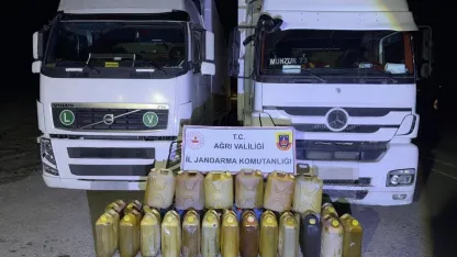 Gürbulak'ta Tır Operasyonu: Bidonlar Dolusu Kaçak Yakıt Yakalandı