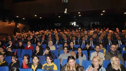 Kars'ta Bayram Gururu: Milli Eğitim Müdürü Kaya'dan Geleceğin Teminatlarına Kritik Mesajlar