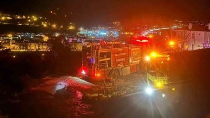 Cide'de Villa Alevlere Teslim Oldu: Patlama Sesiyle Uyandılar