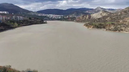 Munzur ve Pülümür Çayları Coştu: Tunceli'de Bereketli Bahar