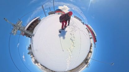 Baharda Kışın Peşinde: Adrenalin Tutkunları Sarıkamış’ta Pistleri Kara Bata Çıka Aştı