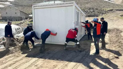 Patnos’ta Ağır Hasarlı Evlerin Yerine Sıcak Yuva