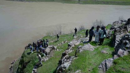 Muş'ta Teorik Eğitim Pratiğe Dönüşüyor: Şelalede Çekim