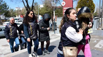Masaj Salonu Görünümlü Fuhuş Çetesine Operasyon: 10 Gözaltı