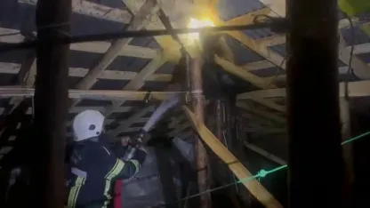 Karayazı'da Yangın Müdahalesi: Alevler Büyümeden Söndürüldü