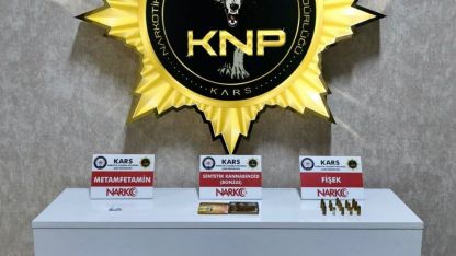Kağızman ve İl Merkezinde Eş Zamanlı Baskın: Peçeteye Emdirilmiş Zehir Yakalandı