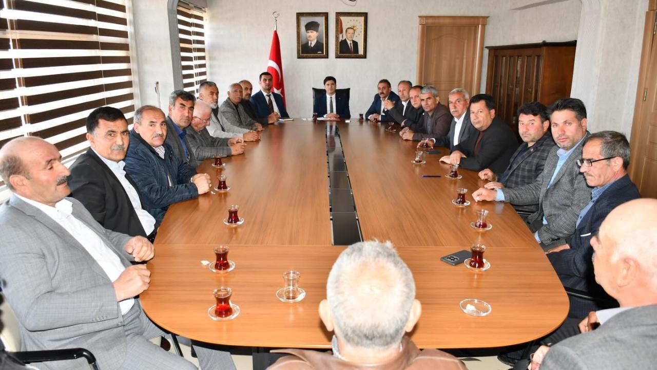 Aralık’ta Yerel Yönetim Zirvesi: Kaymakam Gülnar Köylerin Sorunlarını Dinledi