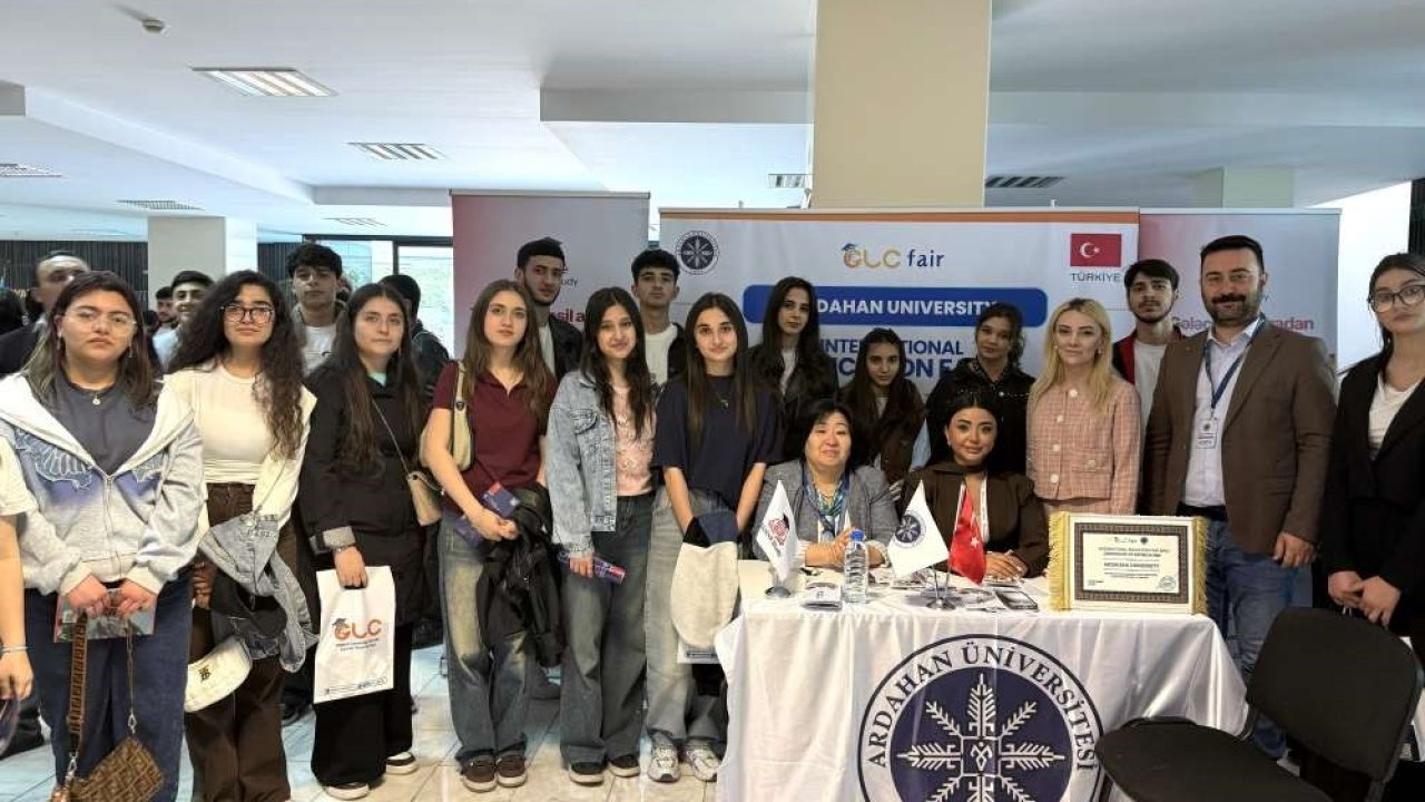 Ardahan Üniversitesi’nden Azerbaycan Çıkartması! Mingeçevir’de Geleceğin Üniversitelileriyle Buluştular