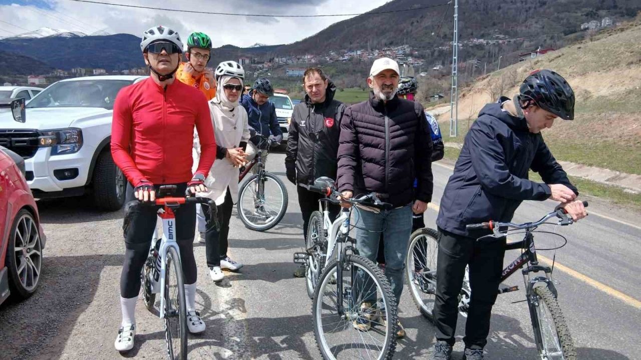 Ardahan Valisi ve Protokol Pedal Çevirdi: Posof’un Eşsiz Doğasında Turizm Seferberliği