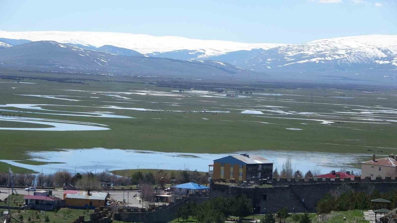 Ardahan’da Taşkın Riski: Kura Nehri’nin Yükselişi Havadan Görüntülendi