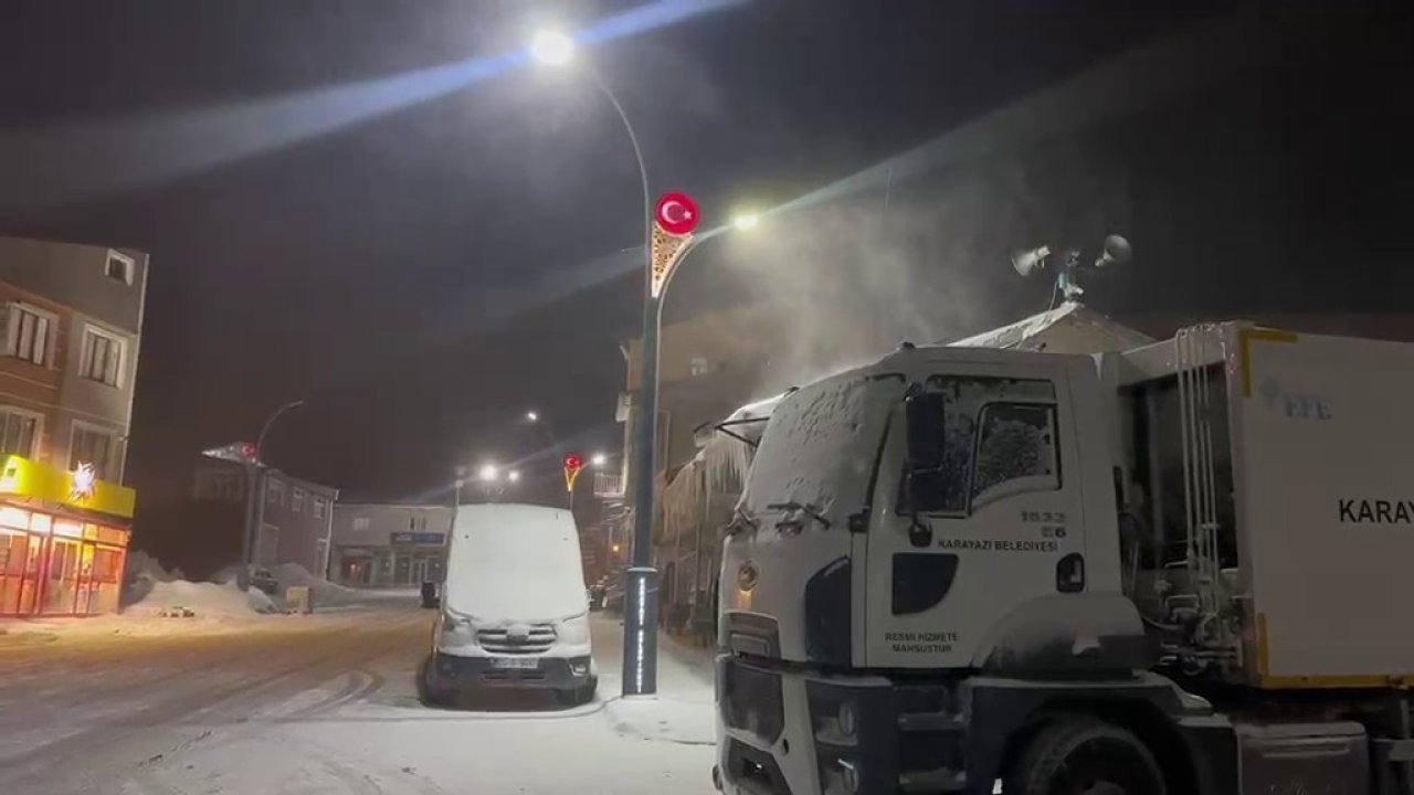 Bahar Beklerken Kar Sürprizi: Karayazı’da Tipi Hayatı Felç Etti