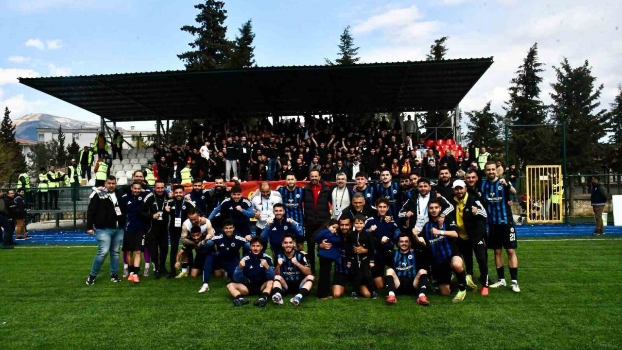 Batıpark'ta Gol Yağmuru: Erciyes 38 FK Kahramanmaraşspor'u 4 Golle Geçti