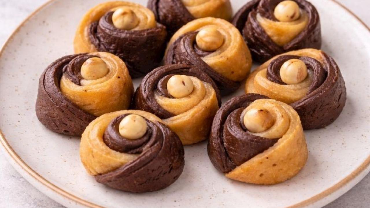 Çift Renkli Gül Tatlısı Tarifi