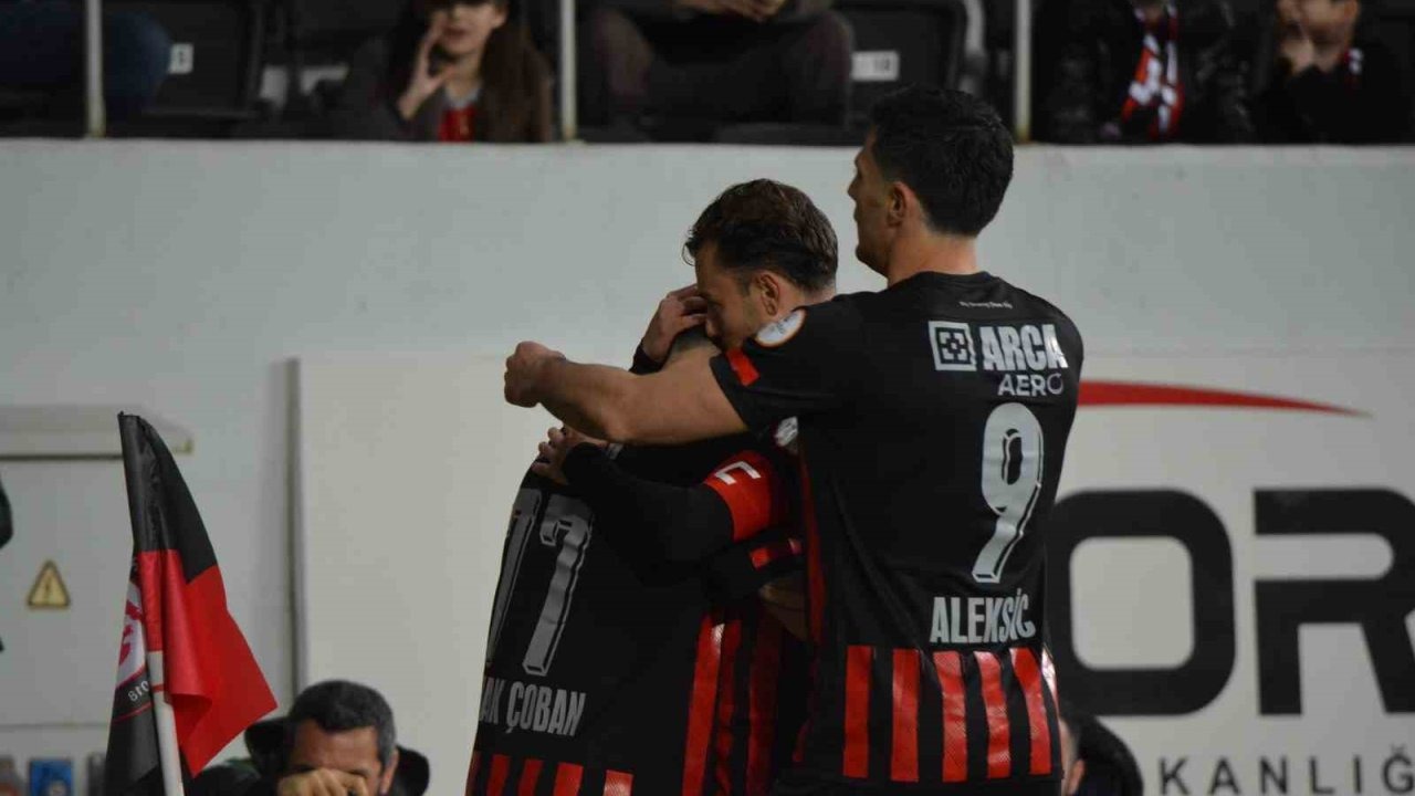 Çorum FK ile Bodrum FK Puanları Paylaştı