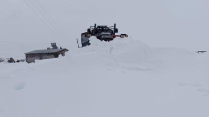 Ekipler Seferber Oldu: Iğdır’da Kar Yağışı Ulaşımı Felç Etti
