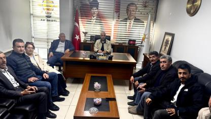 Emekli vatandaşlardan AK Parti Iğdır Merkez İlçe Başkanlığı’na ziyaret