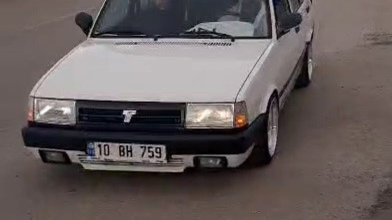 Erzurum'da Ters Yön Sürücüsünden Pişkin Tavır: "Çek Abi Çek"