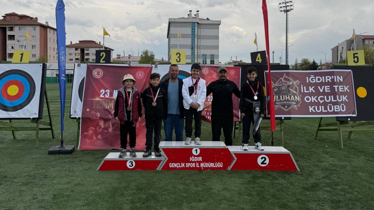 Genç Okçular 23 Nisan İçin Yay Gerdi