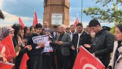 Hakmehmet'te Bir Asırdır Dinmeyen Acı: Şehitler Dualarla Anıldı
