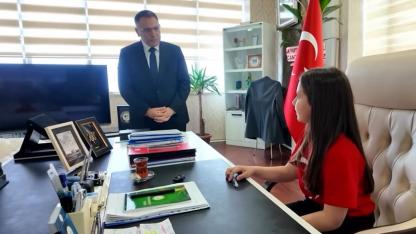 Iğdır Üniversitesinde 23 Nisan Neşesi: Kartal Dansı Sürprizi