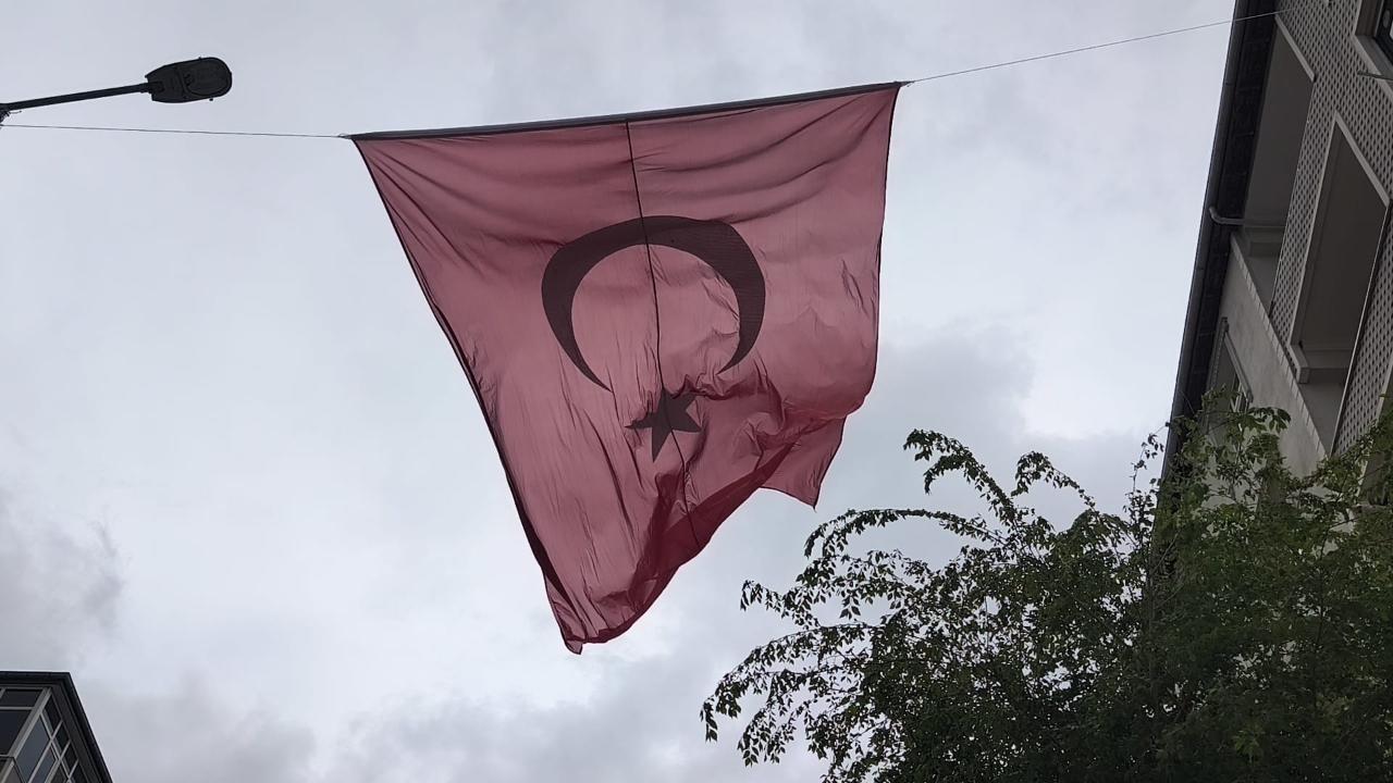 Iğdır’da 23 Nisan Heyecanı: Şehir Al Bayraklarla Süslendi