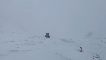 Iğdır’da Ekiplerin Kar Mesaisi: Gaziler Grup Yolu Trafiğe Açıldı