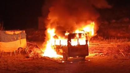 Iğdır'da Gece Yarısı Hareketliliği: Köy Muhtarının Aracı Yandı