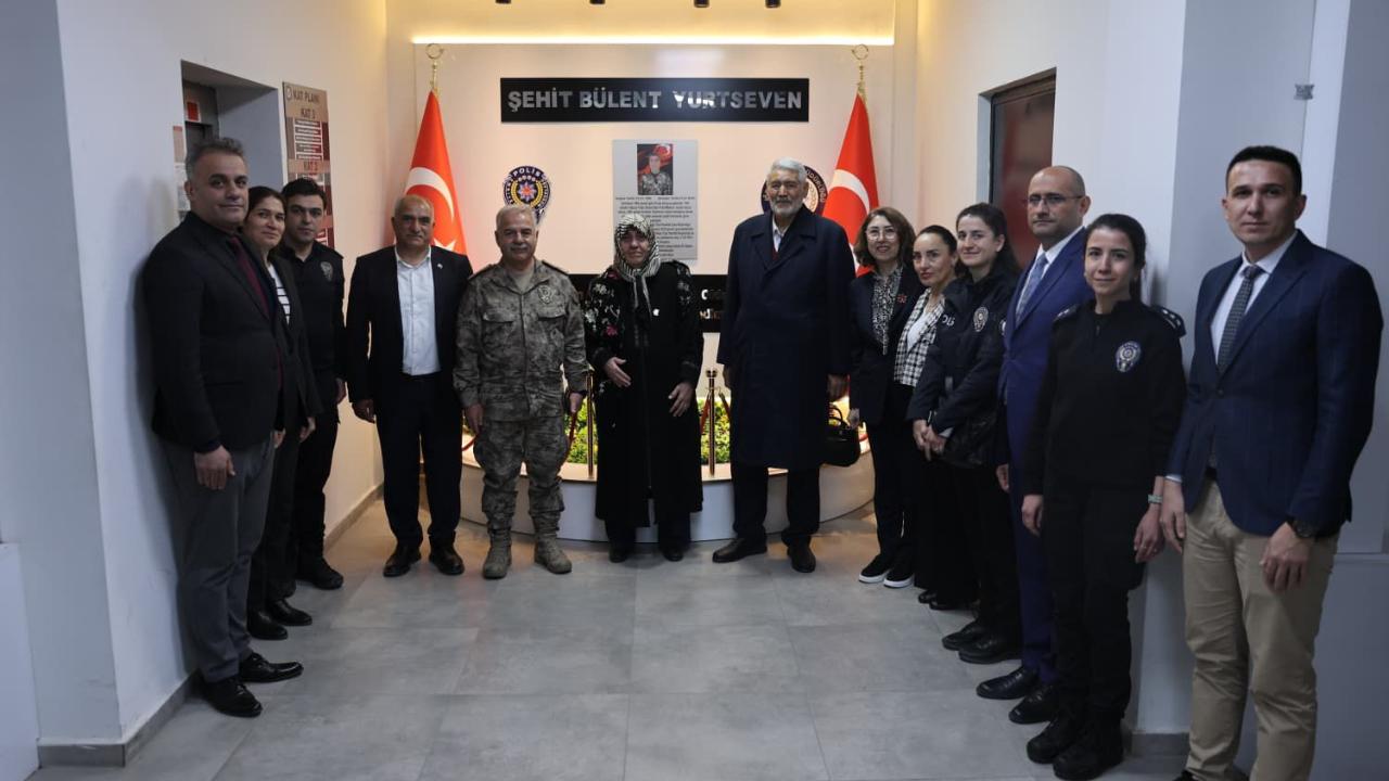 Iğdır’da Şehit Polis Bülent Yurtseven İçin Anma Köşesi Açıldı