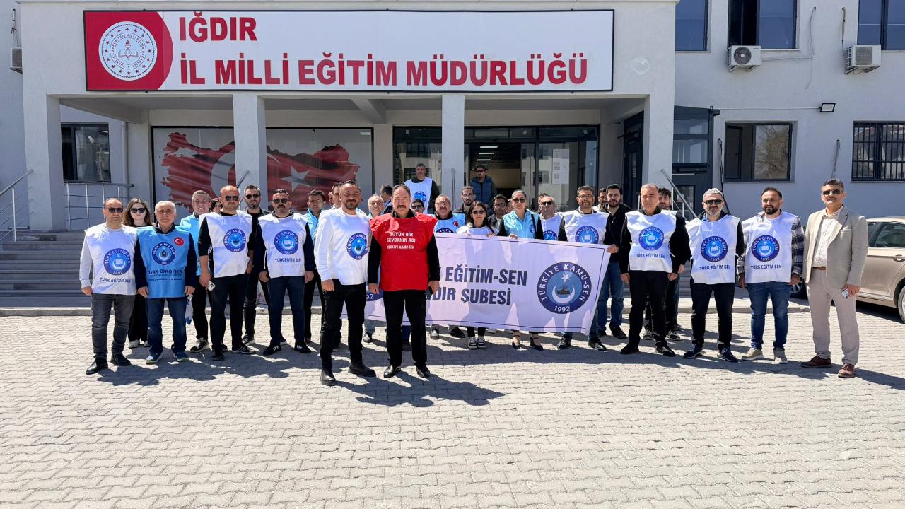 Türk Eğitim-Sen’den Okullarda Artan Şiddete Karşı Sert Tepki: "Güvenlik Zirvesi Toplanmalı!"