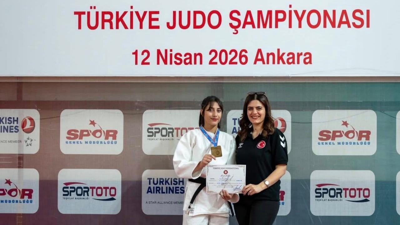 Iğdır’ın Altın Kızı: Pervin Dilaver Türkiye Şampiyonu Oldu!