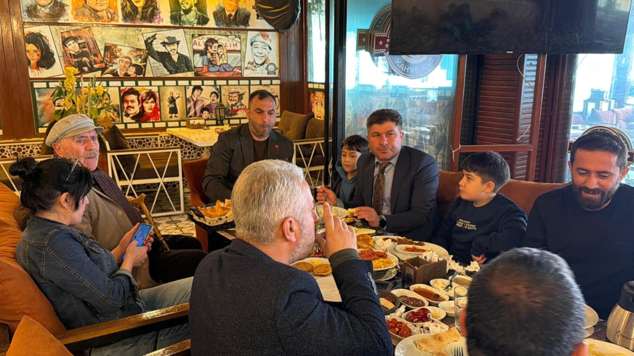 Iğdırlı İş İnsanı Mesut Ulusoy’dan Karaağaç Spor’a Moral Kahvaltısı