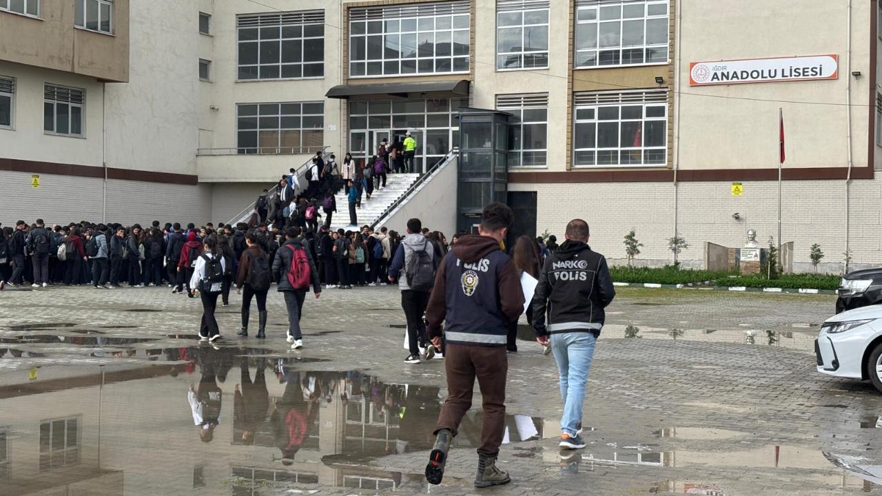 Öğrenciler Ders Başı Yaptı