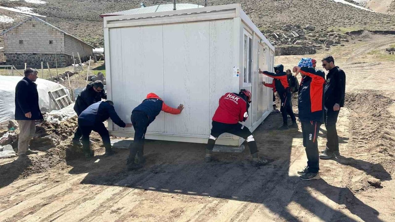 Patnos’ta Ağır Hasarlı Evlerin Yerine Sıcak Yuva