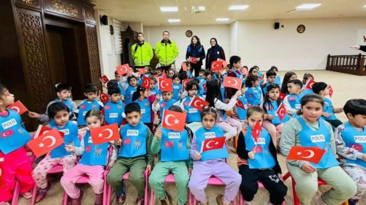 Patnos’ta Polis Haftası Coşkusu: Miniklerle Emniyet Teşkilatı Bir Araya Geldi