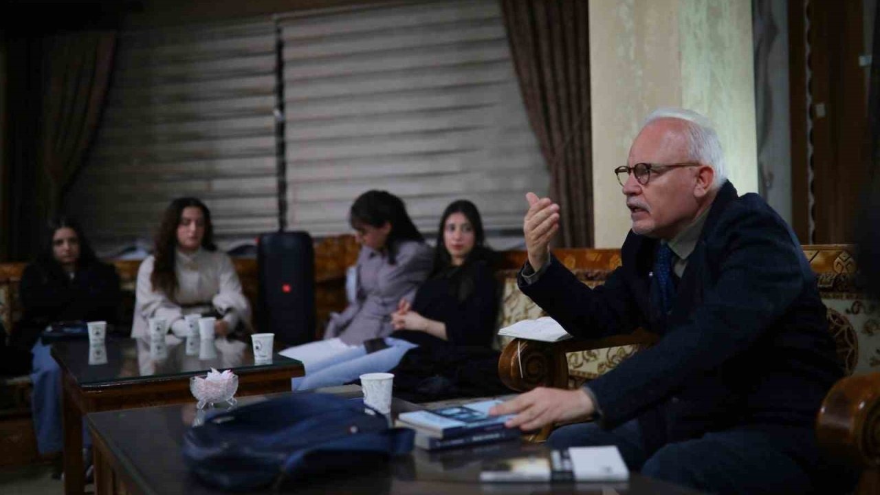 Televizyon ve İnternetin Çocuklara Etkisi: Van'da Dikkat Çeken Buluşma