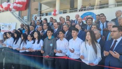 Türkiye Odalar ve Borsalar Birliği (TOBB) Başkanı Rifat Hisarcıklıoğlu, Iğdır'da