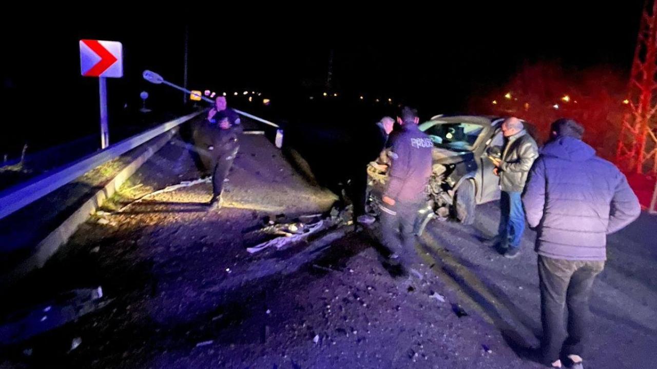 Tuzluca’da Kontrolden Çıkan Araç Bariyerlere Çarptı