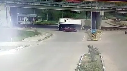 Üniversite Önünde Can Pazarı: 44 Yaralı! O Anlar Kamerada