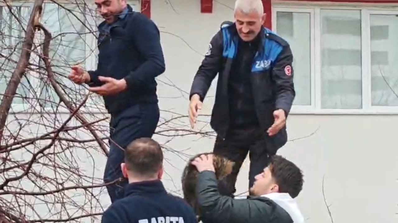 Yürek Isıtan Kurtarma: Aziziye’de Zabıta Ekipleri Mahsur Kalan Kediyi Kurtardı