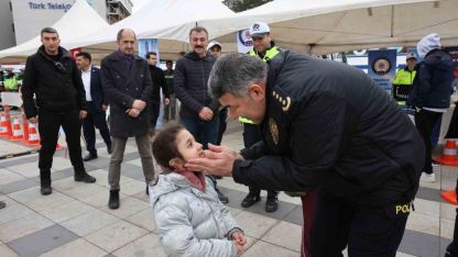 Erzurum’da Trafik Haftası Coşkusu: Emniyet Müdürü Karaburun’dan Hayati Uyarılar