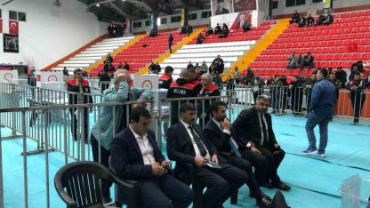 Kars’ta Hayvancılığın Zirvesinde Demokrasi Şöleni: 3 Bin 42 Üye Sandığa Gitti
