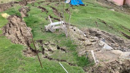 Ağrı’da Heyelan Paniği: Yağışlar Sonrası Toprak Kayması Yerleşim Yerini Vurdu