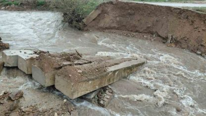 Saraykent'te Dere Taştı, Köprü Yıkıldı: Ekipler Teyakkuzda