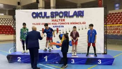 Ağrılı Osman Oğur Halterde Türkiye Şampiyonu: Amasya’da Altın Madalya