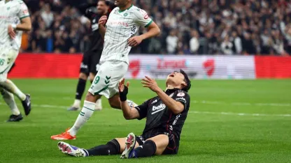 Beşiktaş 0-1 Konyaspor: 90+8’de Gelen Penaltı Golüyle Tarihi Zafer