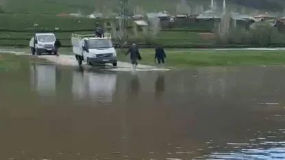 Varto'da Dere Taştı: Ölçekli Köyü Sular Altında Kaldı