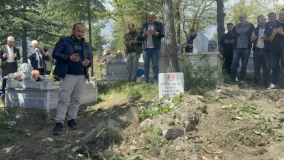 Şehit Onbaşı 61 Yıl Sonra Mezar Taşıyla  Iğdır'dan Memleketine Getirildi