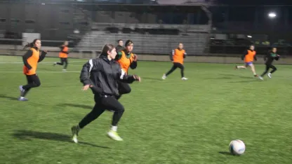 Erzurum’un İlk Kadın Futbol Takımı Sahaya İniyor: EÜGSK 3. Lig’de İlk Maçına Hazır