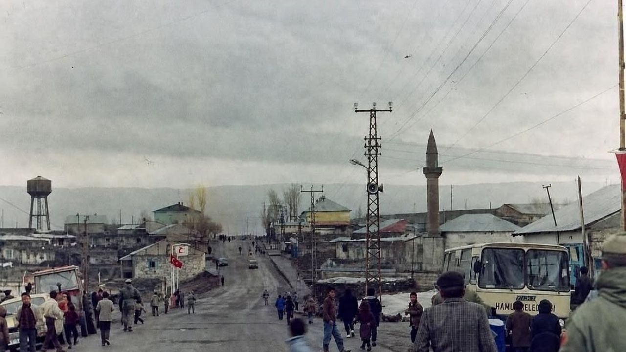 Hamur’da Zaman Yolculuğu: 40 Yıl Öncesinin Kış Manzarası Büyük İlgi Gördü