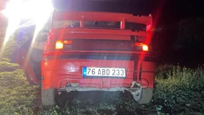 Iğdır’da Yağış Kaza Getirdi: Otomobil Sulama Kanalına Uçtu